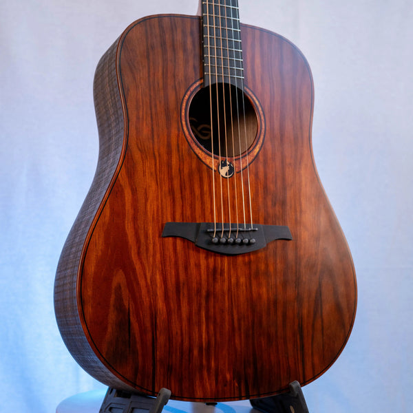 Guitare Lag Sauvage D - Italie Musique
