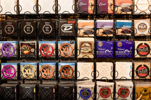 Comment choisir ses cordes de guitare ? - Italie Musique