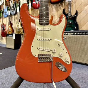 Guitare Fender Stratocaster Japan Traditional II Fiesta Red  Italie Musique