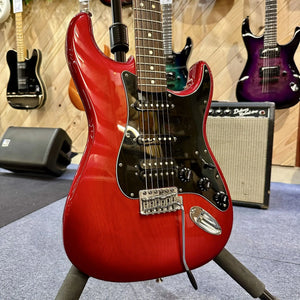 Guitare Fender Stratocaster Mex Spécial Edition Red  Italie Musique