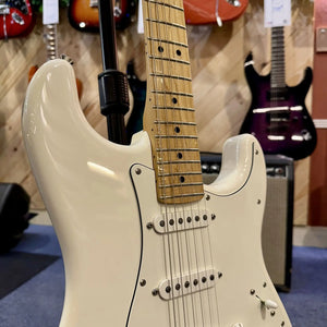 Guitare Fender Stratocaster Player Olympic White  Italie Musique