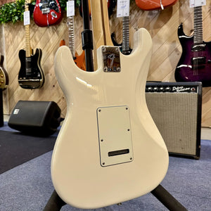 Guitare Fender Stratocaster Player Olympic White  Italie Musique