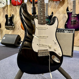 Guitare Fender Stratocaster Japan RI62  Italie Musique