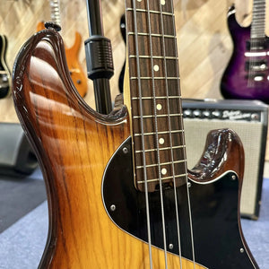 Basse Fender American Deluxe Dimension Bass IV  Italie Musique