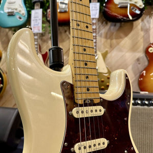 Guitare Fender Stratocaster American Elite HSS - Italie Musique