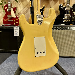 Guitare Fender Stratocaster 1972  Italie Musique