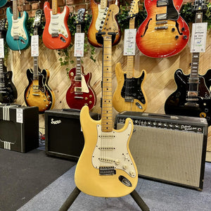 Guitare Fender Stratocaster 1972  Italie Musique