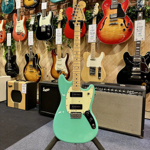 Guitare Fender Mustang Player P90  Italie Musique