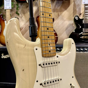 Guitare Fender Stratocaster Custom Shop 1956 Relic  Italie Musique