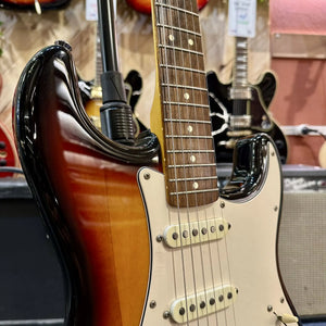 Guitare Fender Stratocaster USA California Series  Italie Musique