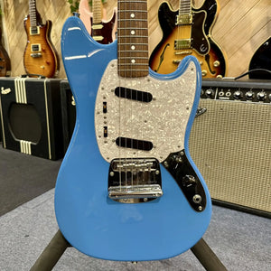 Guitare Fender Mustang Traditional 70s California Blue  Italie Musique