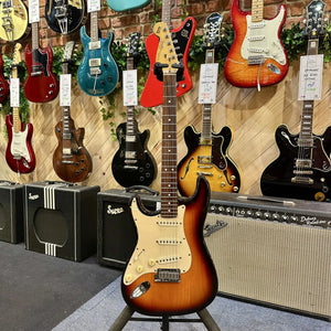 Guitare Fender Stratocaster USA Std Gauchère 1993  Italie Musique