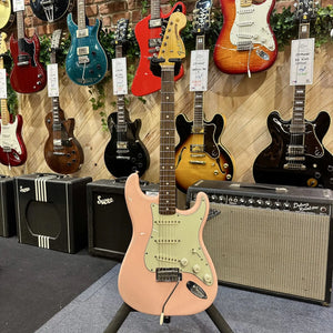 Guitare Fender Stratocaster Player Mexico  Italie Musique
