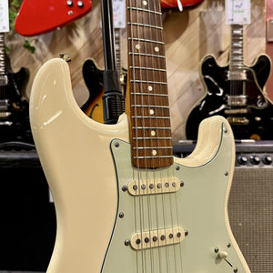 Guitare Fender Stratocaster Vintera 60s Modified  Italie Musique