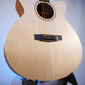 Guitare Dowina Puella GACE - Italie Musique