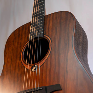 Guitare Lag Sauvage D - Italie Musique